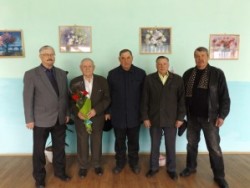 Старейшему учителю школы – 80 лет!