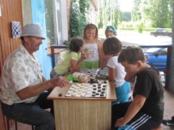 Шашечный турнир «В королевстве шашек»
