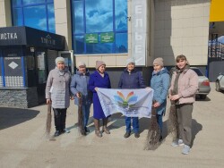 Сотрудники МБУ ЦБС Стерлитамакского района провели субботник