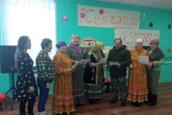 Презентация книжной выставки «Кахым-туря наш герой»
