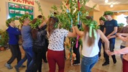 Познавательно –игровая программа « На зеленіх вечорницах…»