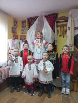 День национального костюма