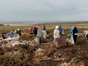 18 уборка несанкционированной свалки в с.Николаевка